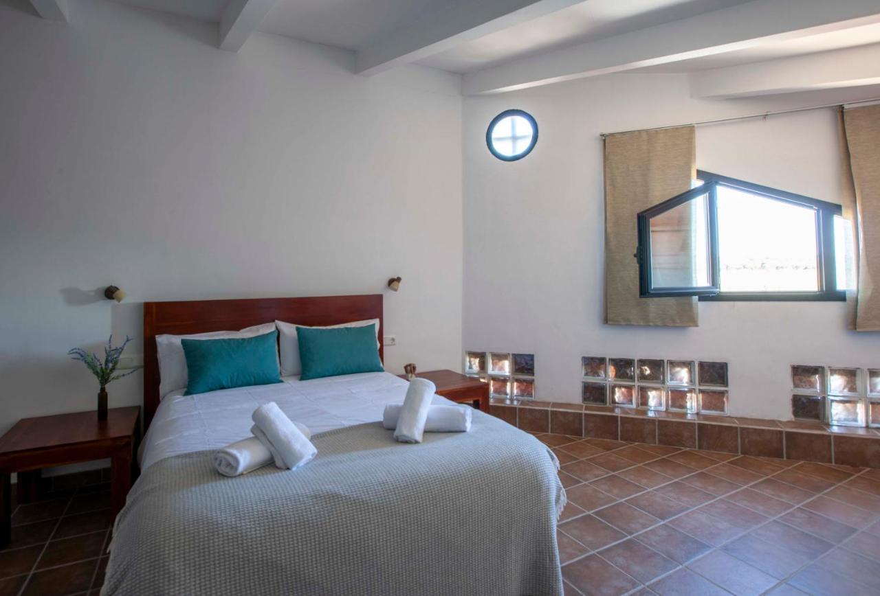 Apartamentos Turisticos Lobelia Suites La Garrovilla Exterior photo
